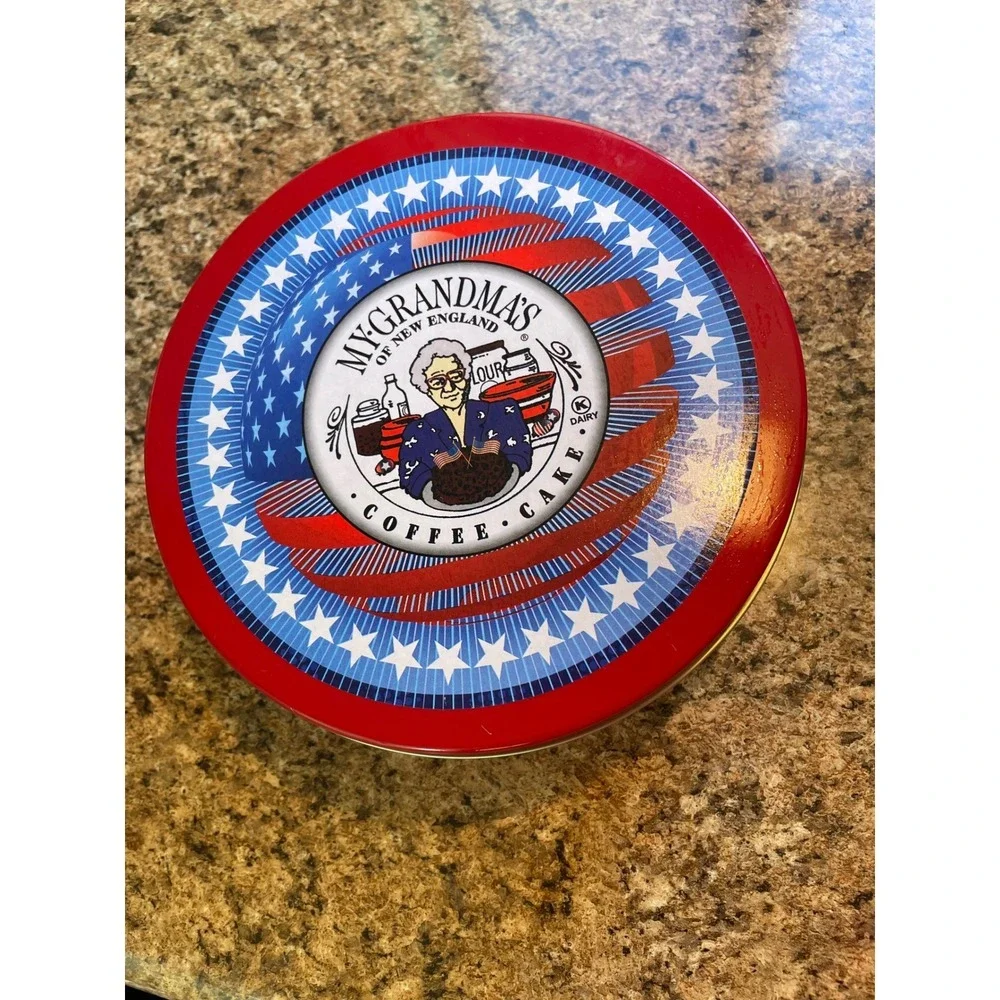 My Grandmas Of New‎ England Coffee Cake Tin Red Blue Stars Patriotic Collectible